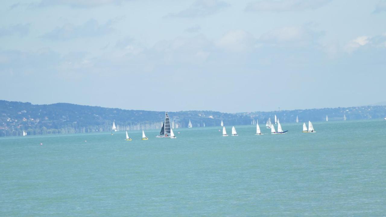 Familia Camping Balaton Hotel Balatonoszod Luaran gambar
