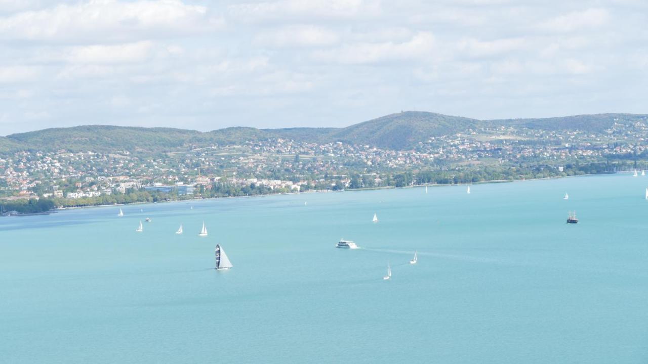Familia Camping Balaton Hotel Balatonoszod Luaran gambar